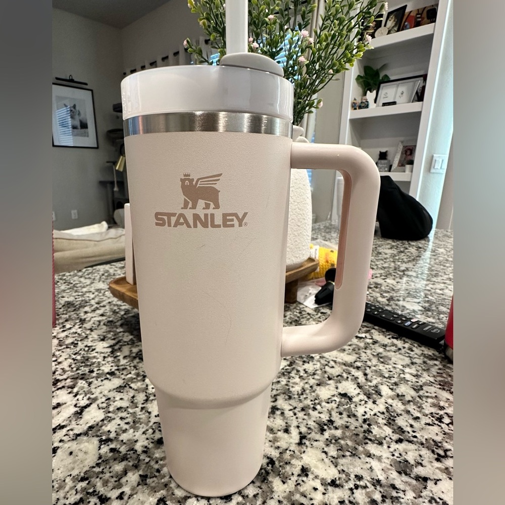 Stanley Light Pink Tumbler